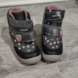 Geox Kids' Black and Gray Heart Boots